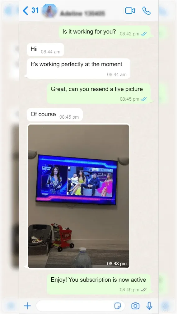Captura de pantalla de reseña de cliente en WhatsApp