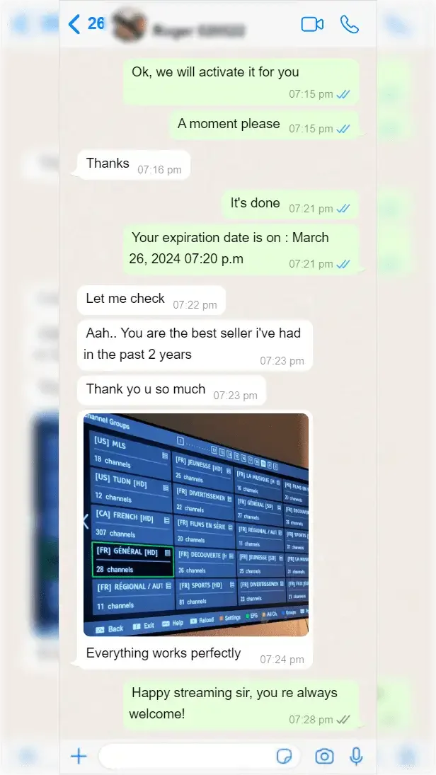 Captura de pantalla de reseña de cliente en WhatsApp